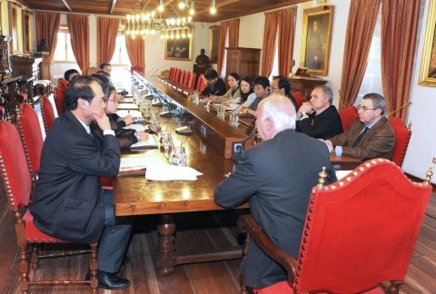 Imaxes visita o Reitorado - Xornadas sobre autonomías en España e China: Galicia como exemplo